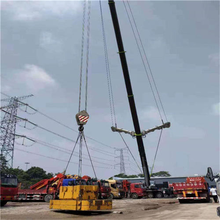 三家镇风电设备吊装